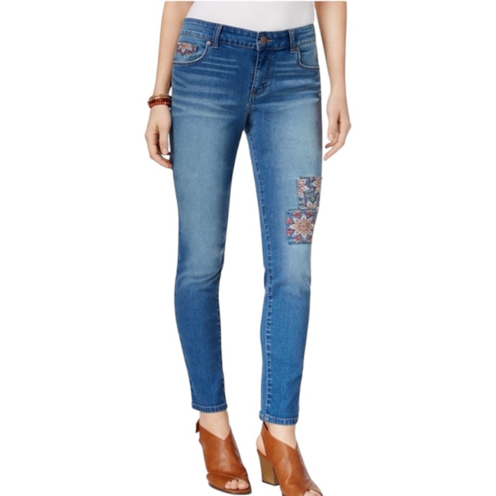 Style & Co Women's Embroidered Stretchy Skinny Ankle Jeans Size: 6